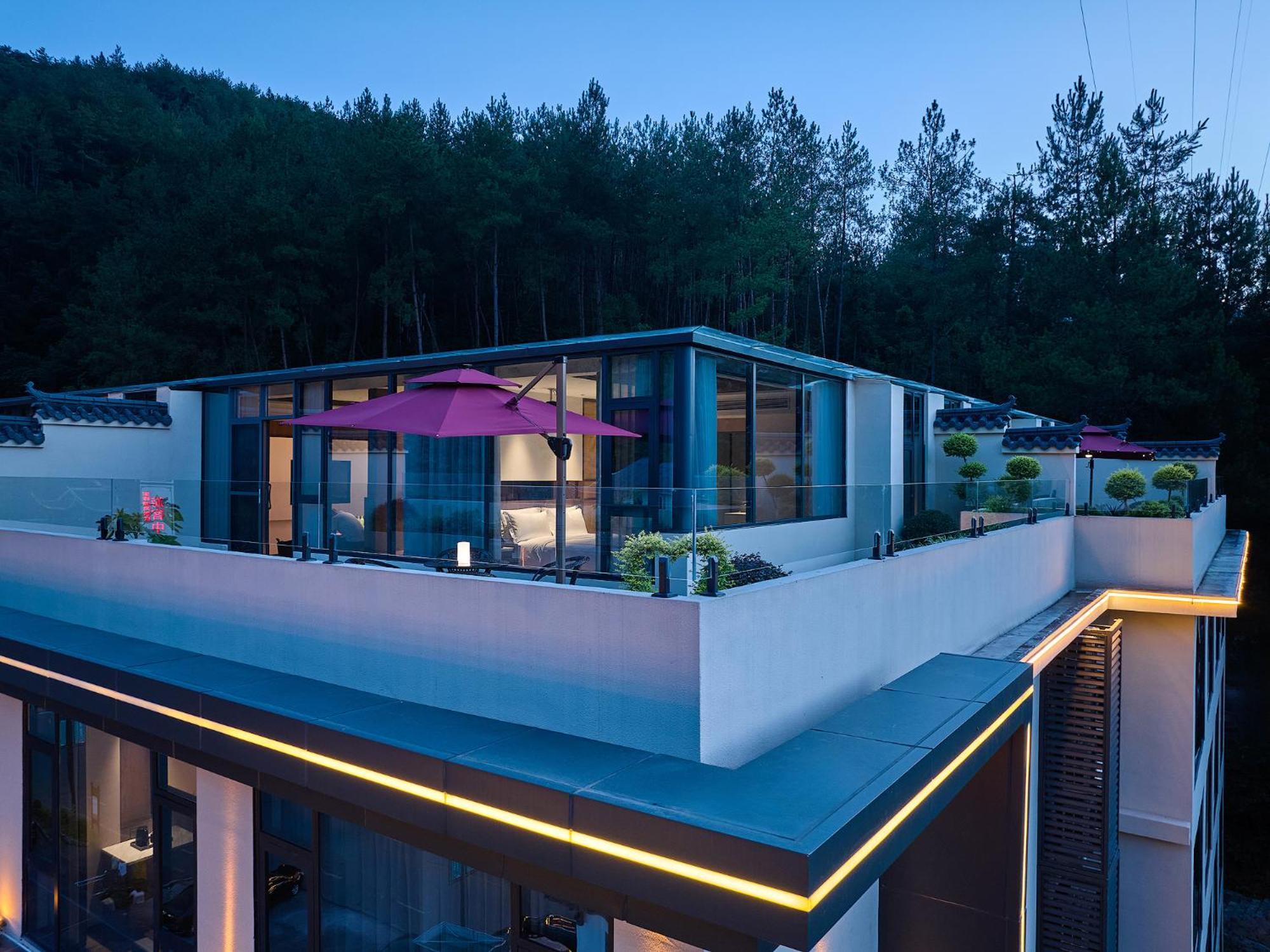 Zhangjiajie Utopia Hotel--Free One Way Pick Up Service Over 2 Nights Exterior foto