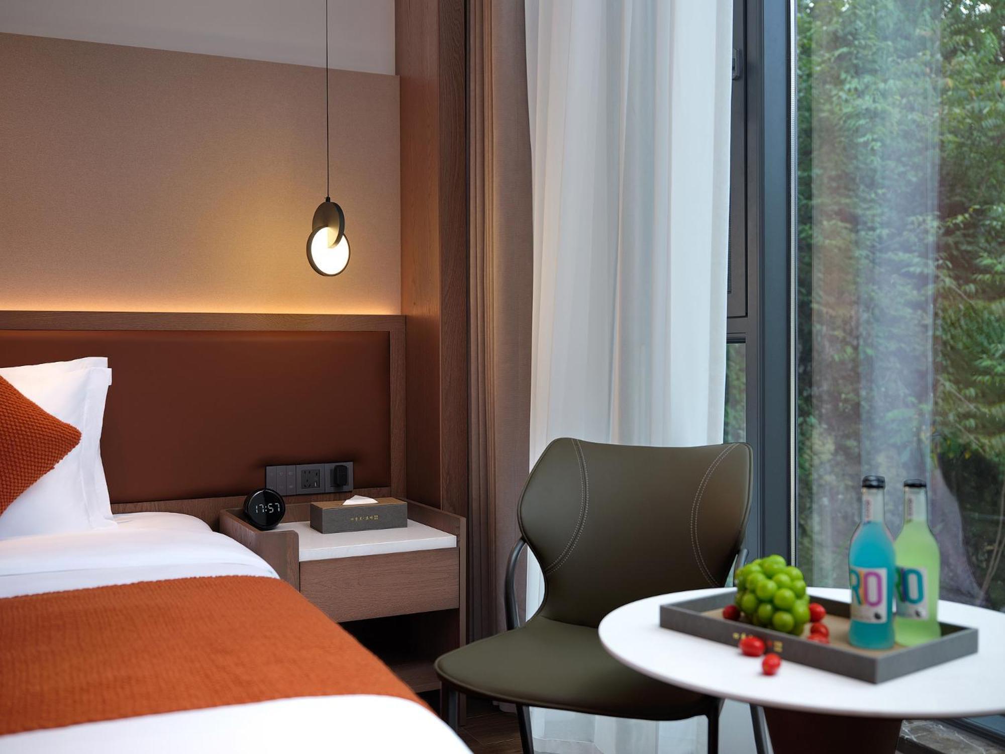 Zhangjiajie Utopia Hotel--Free One Way Pick Up Service Over 2 Nights Exterior foto