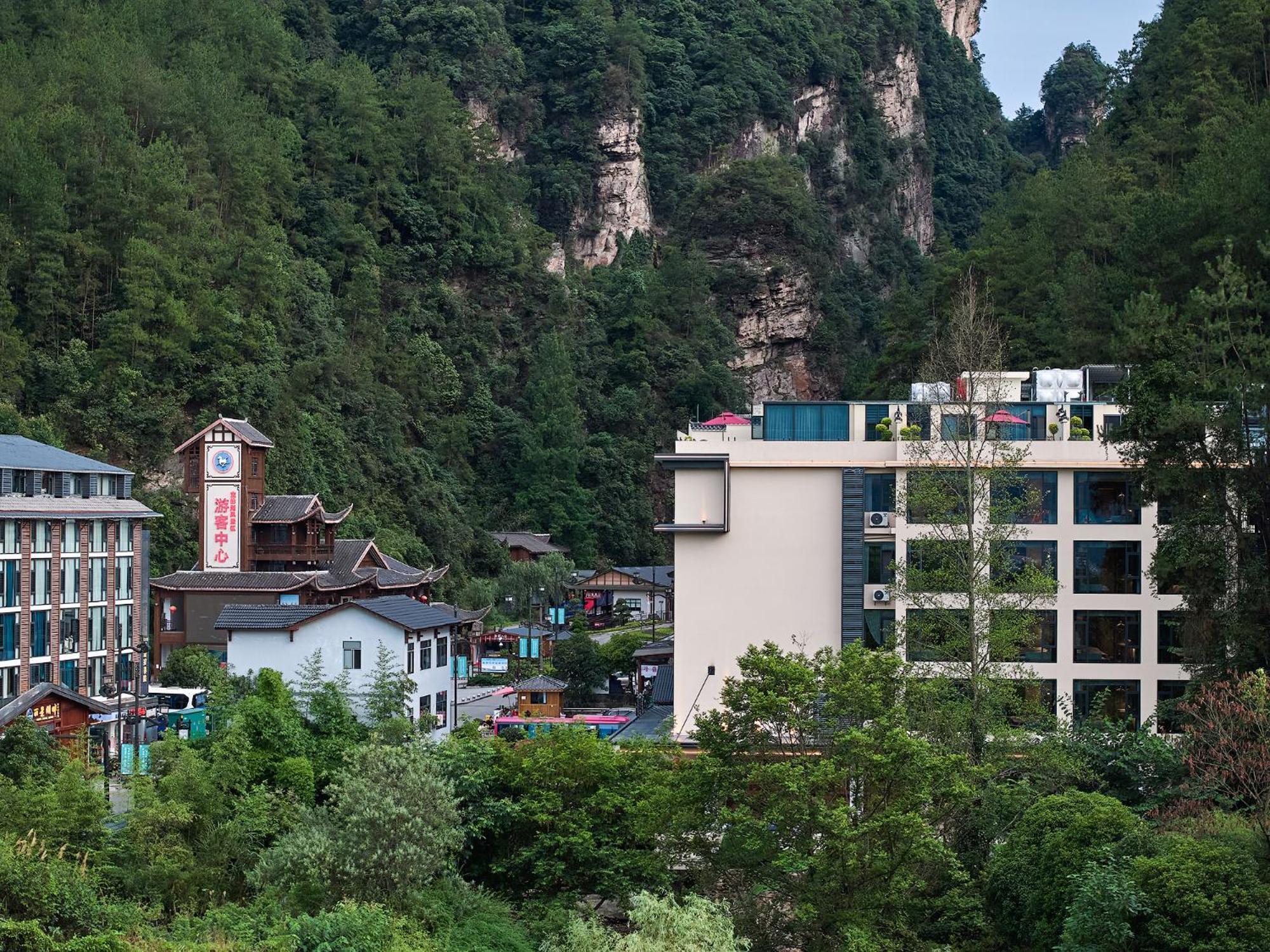 Zhangjiajie Utopia Hotel--Free One Way Pick Up Service Over 2 Nights Exterior foto