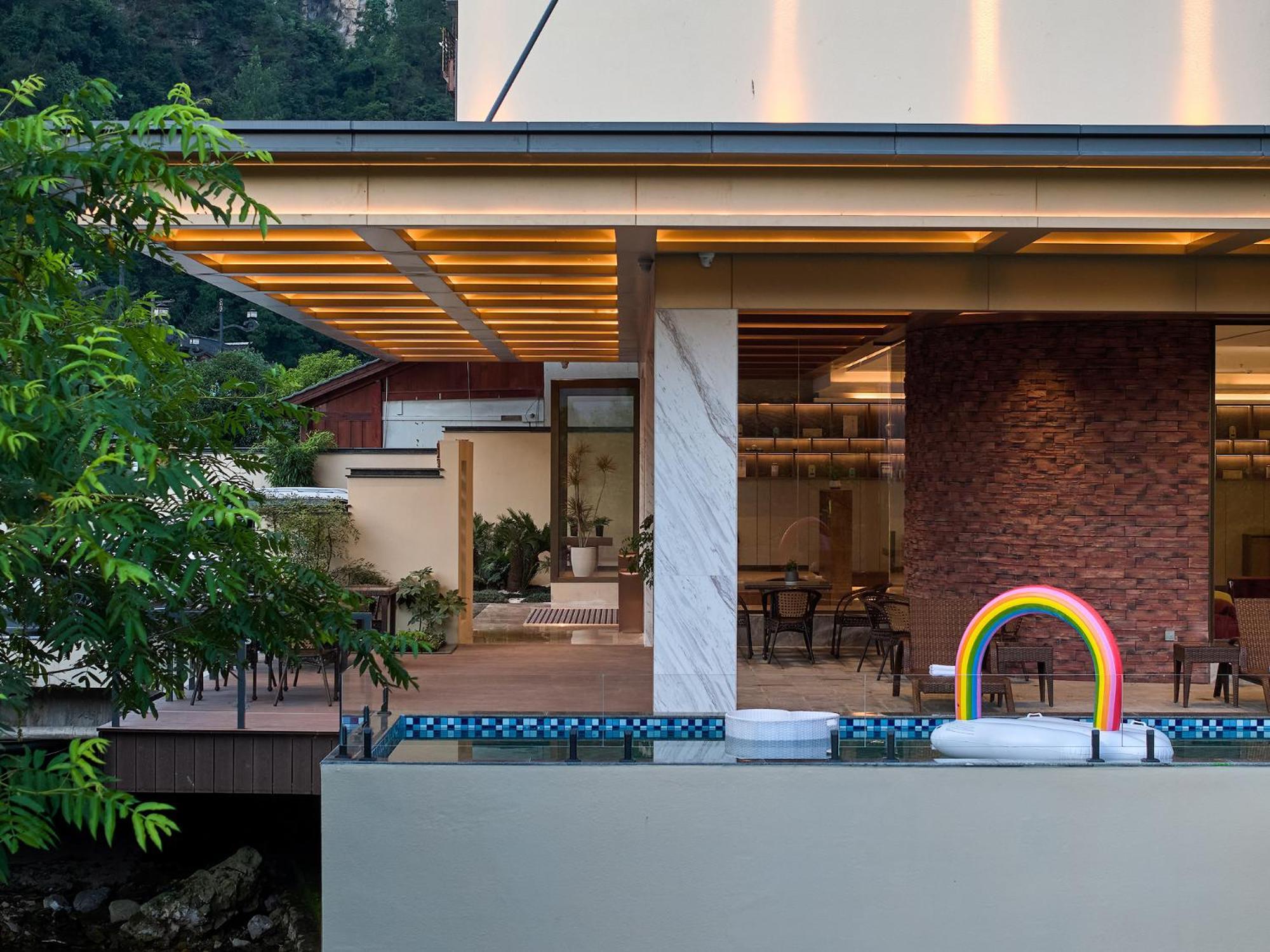 Zhangjiajie Utopia Hotel--Free One Way Pick Up Service Over 2 Nights Exterior foto